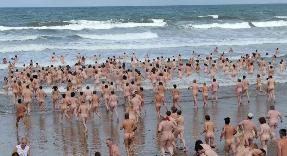 International Day Without Bathing Suit