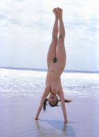 Handstandonsand 