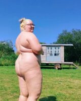 I attended a naked festival and it was amazing1 